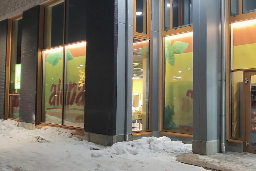 New Studio Ruby Near Helsinki Airport In Kivistoe Vantaa Apartment
